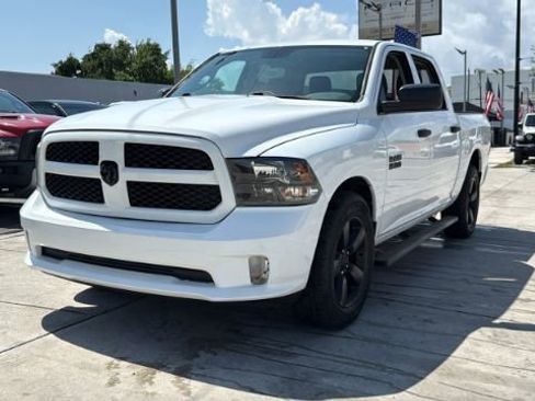 Used 2018 RAM 1500 Express w/ Express Value Package RWD image 10