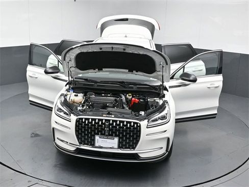 Certified 2023 Lincoln Corsair Reserve w/ Towing Package image 54