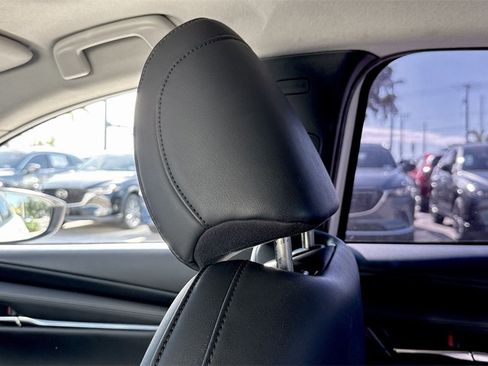 Certified 2022 MAZDA MAZDA3 s image 17