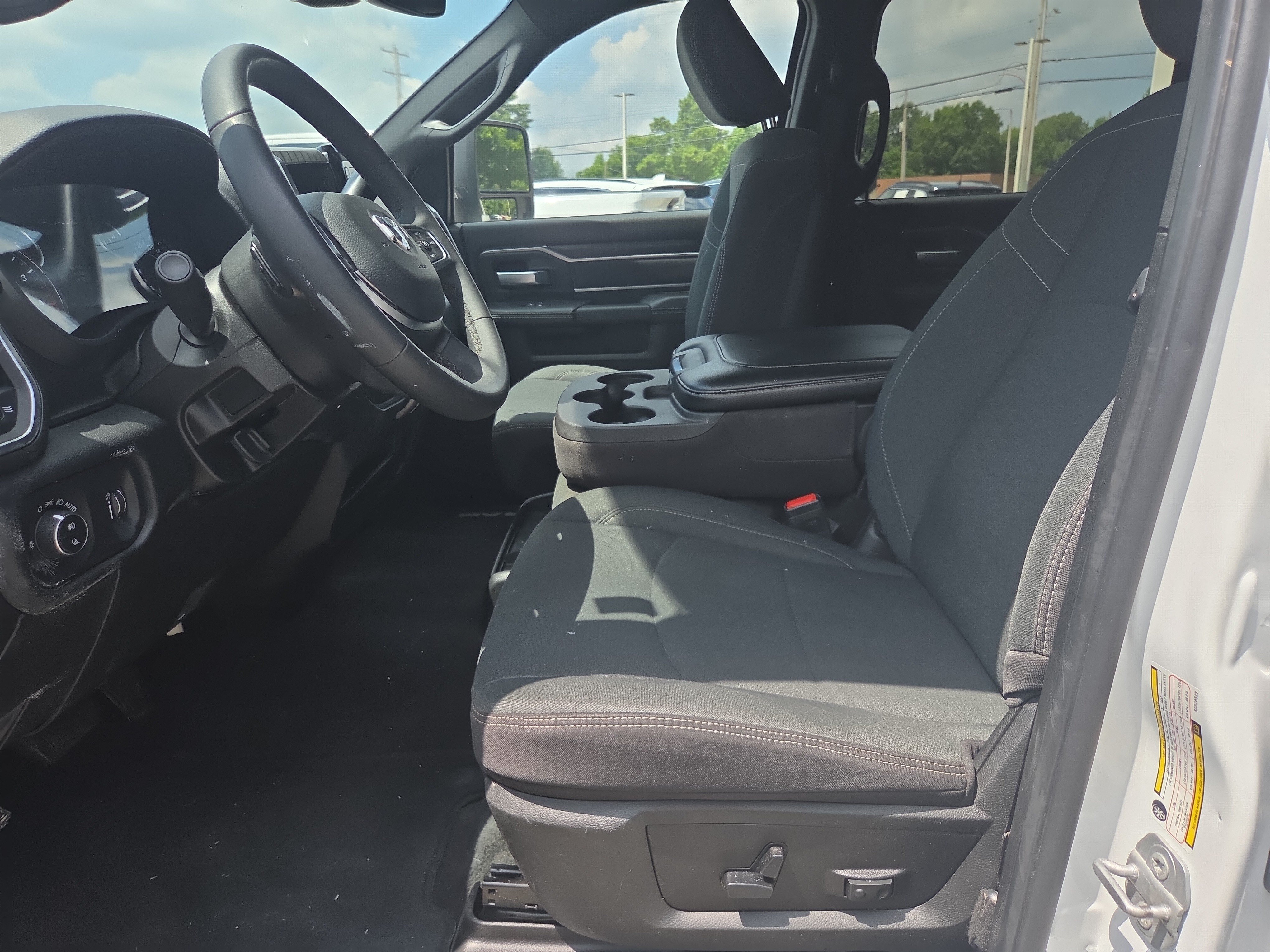 Used 2025 RAM 2500 Big Horn AWD/4WD image 5