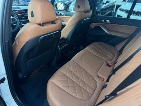 New 2026 BMW X5 xDrive40i w/ M Sport Package image 24