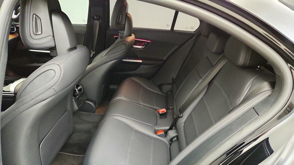Used 2024 Mercedes-Benz C 300 4MATIC Sedan image 18
