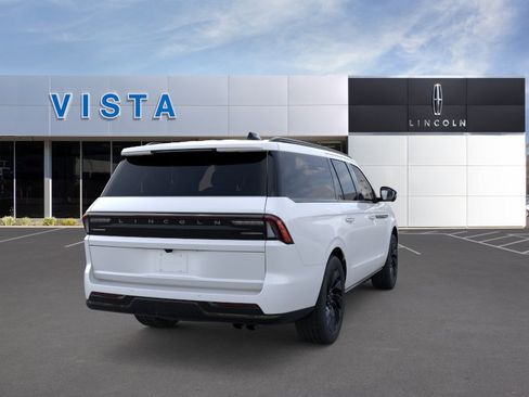 New 2026 Lincoln Navigator L Reserve w/ Jet Appearance Package AWD/4WD image 8
