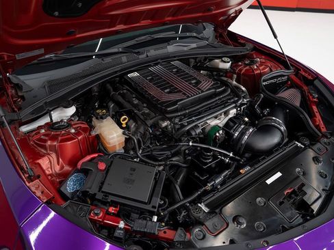 Used 2018 Chevrolet Camaro ZL1 RWD image 13