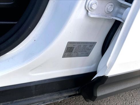 Used 2023 GMC Terrain SLT w/ Tech Package image 36