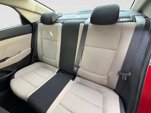 Used 2019 Hyundai Accent SE w/ Cargo Package FWD image 15