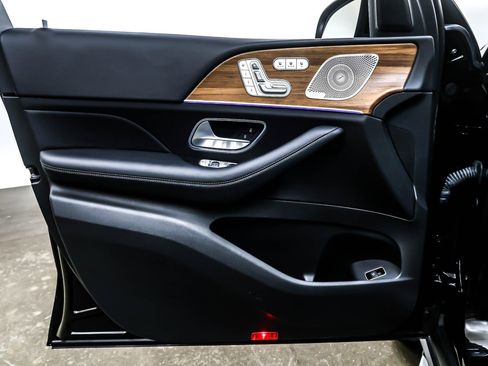 Certified 2024 Mercedes-Benz GLS 450 4MATIC image 21