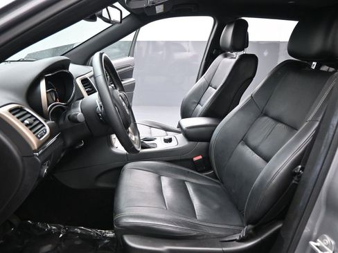 Used 2016 Jeep Grand Cherokee Limited image 9