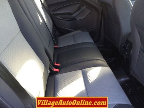 Used 2017 Ford Escape SE w/ Equipment Group 201A image 33