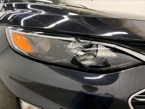 Used 2023 Chevrolet Malibu LT image 31