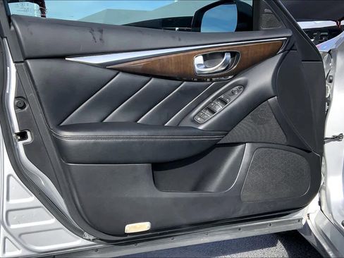 Used 2019 INFINITI Q50 Luxe w/ Essential Package (3.0T Luxe) image 22