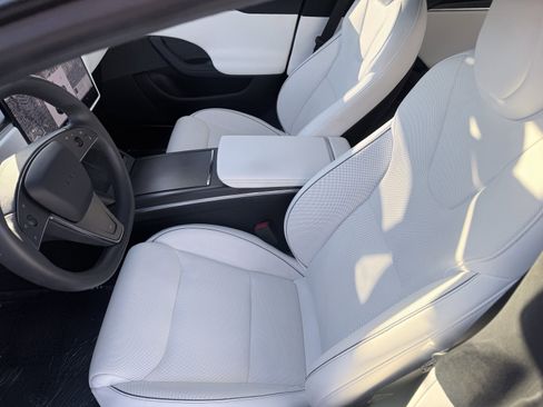 Used 2021 Tesla Model S Plaid image 20