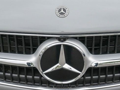 New 2025 Mercedes-Benz C 300 Sedan image 10