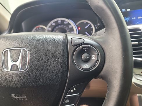 Used 2014 Honda Accord Touring image 27