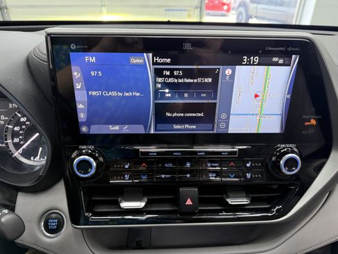 Used 2021 Toyota Highlander Platinum AWD/4WD image 17