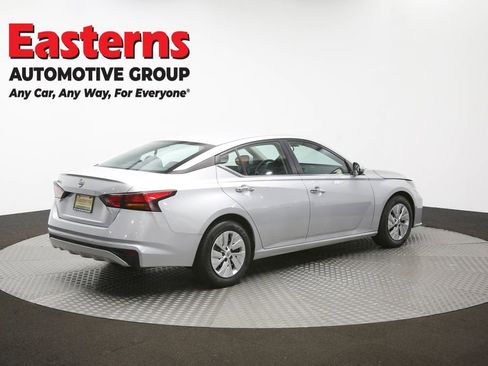 Used 2023 Nissan Altima 2.5 S FWD image 37