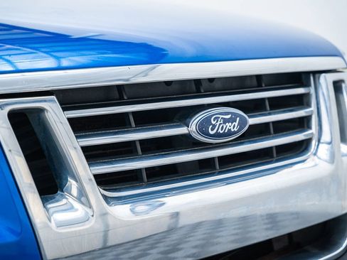 Used 2010 Ford Explorer Sport Trac XLT RWD image 12