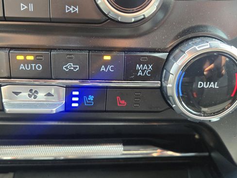 Used 2023 Ford F150 Lariat w/ Equipment Group 502A High image 34