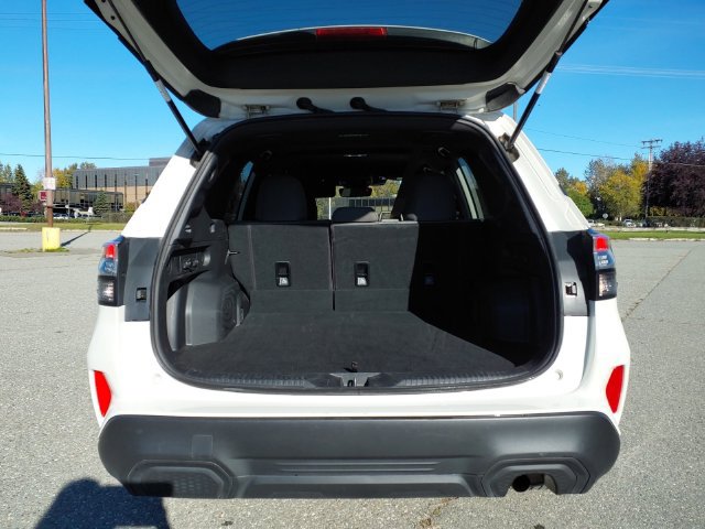 Used 2025 Subaru Forester Premium AWD/4WD image 23