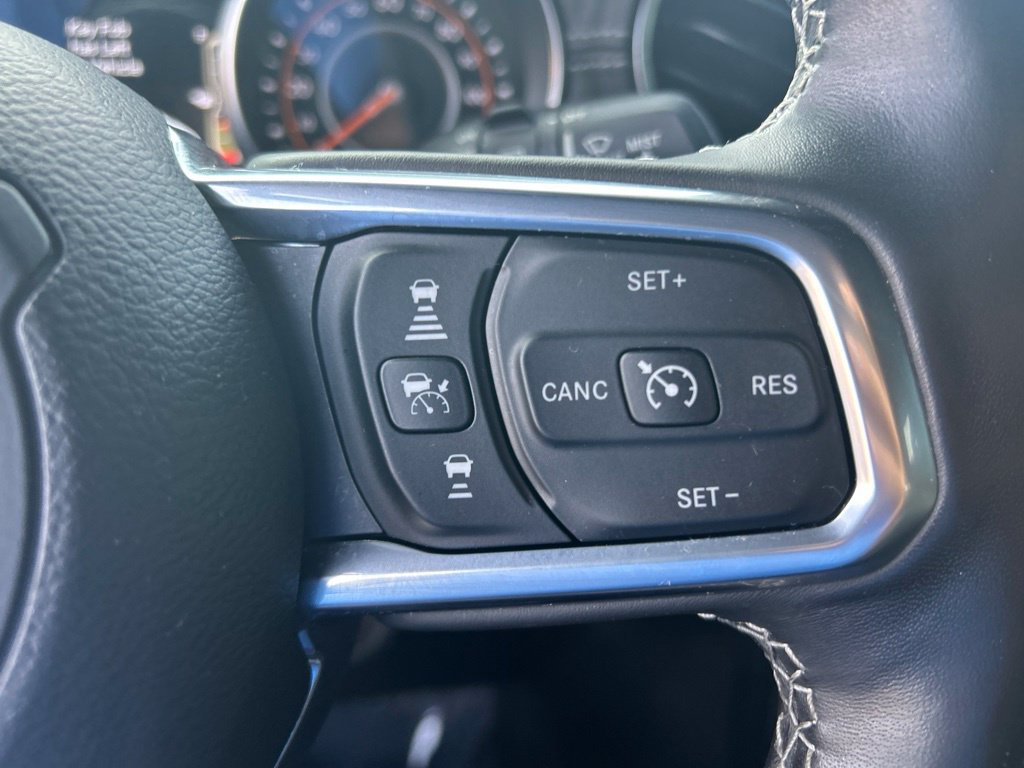 Used 2022 Jeep Wrangler Unlimited Sahara w/ LED Lighting Group AWD/4WD image 46