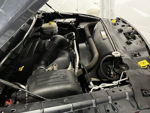 Used 2016 RAM 3500 Tradesman w/ Popular Equipment Group image 41