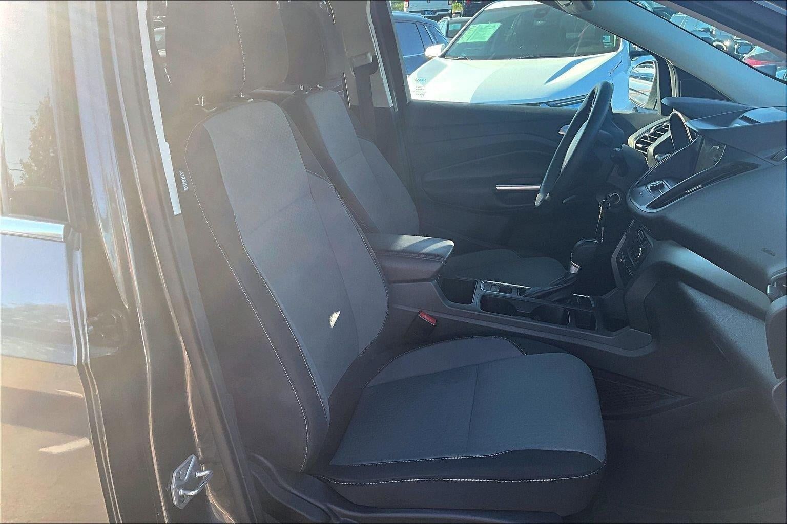 Used 2017 Ford Escape SE w/ Equipment Group 201A AWD/4WD image 7