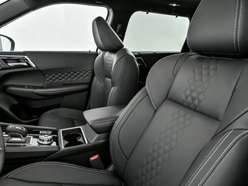 New 2025 Mitsubishi Outlander SEL Black Edition image 15