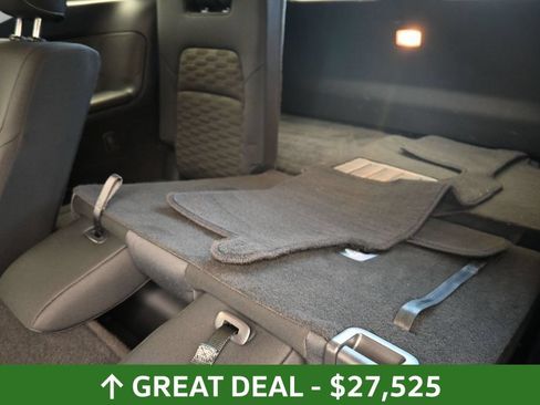 Used 2025 Nissan Pathfinder SV FWD image 18