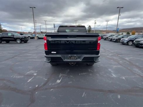 Certified 2022 Chevrolet Silverado 1500 Custom w/ LPO, Blackout Package image 7