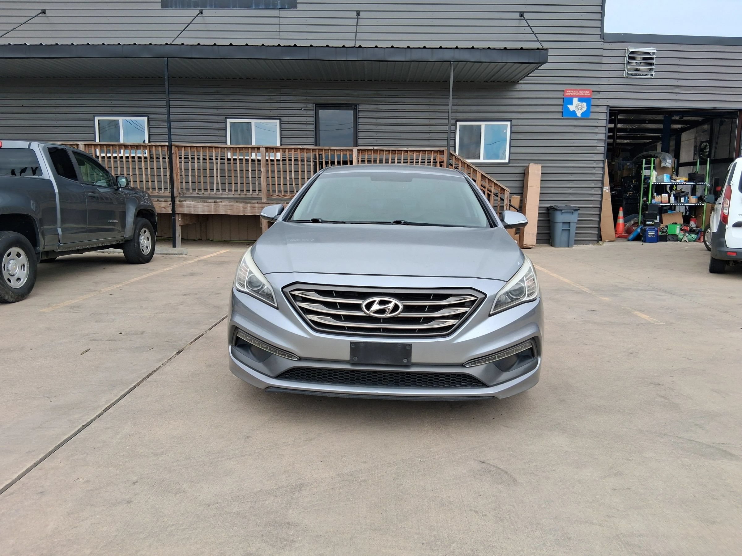 Used 2015 Hyundai Sonata Sport w/ Option Group 03 FWD image 14