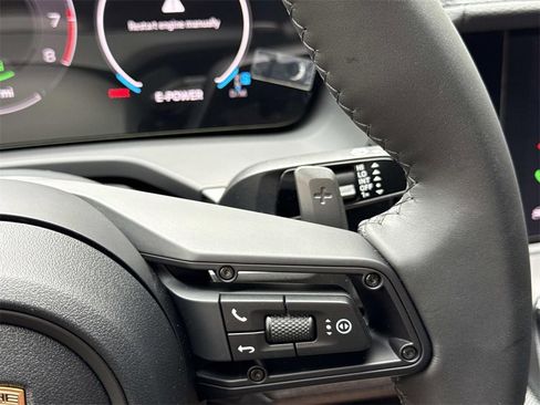 New 2025 Porsche Panamera 4 E-Hybrid image 14