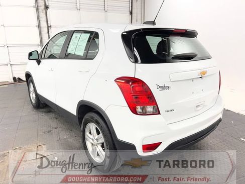 Used 2020 Chevrolet Trax LS FWD image 6