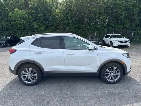 Used 2023 Buick Encore GX Essence w/ Experience Buick Package image 8