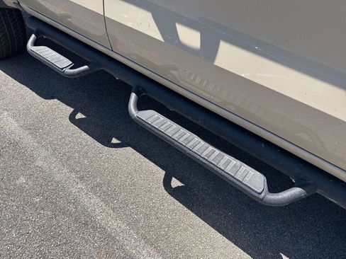 Used 2024 Chevrolet Colorado Trail Boss w/ Technology Package image 5