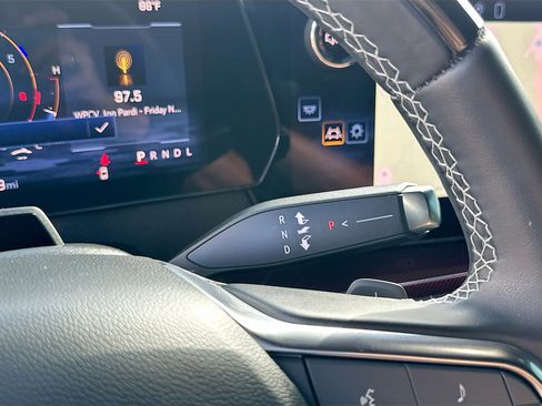 Used 2024 Chevrolet Traverse Z71 w/ Enhanced Driving Package image 17