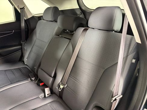 Used 2016 Kia Sorento L FWD image 18
