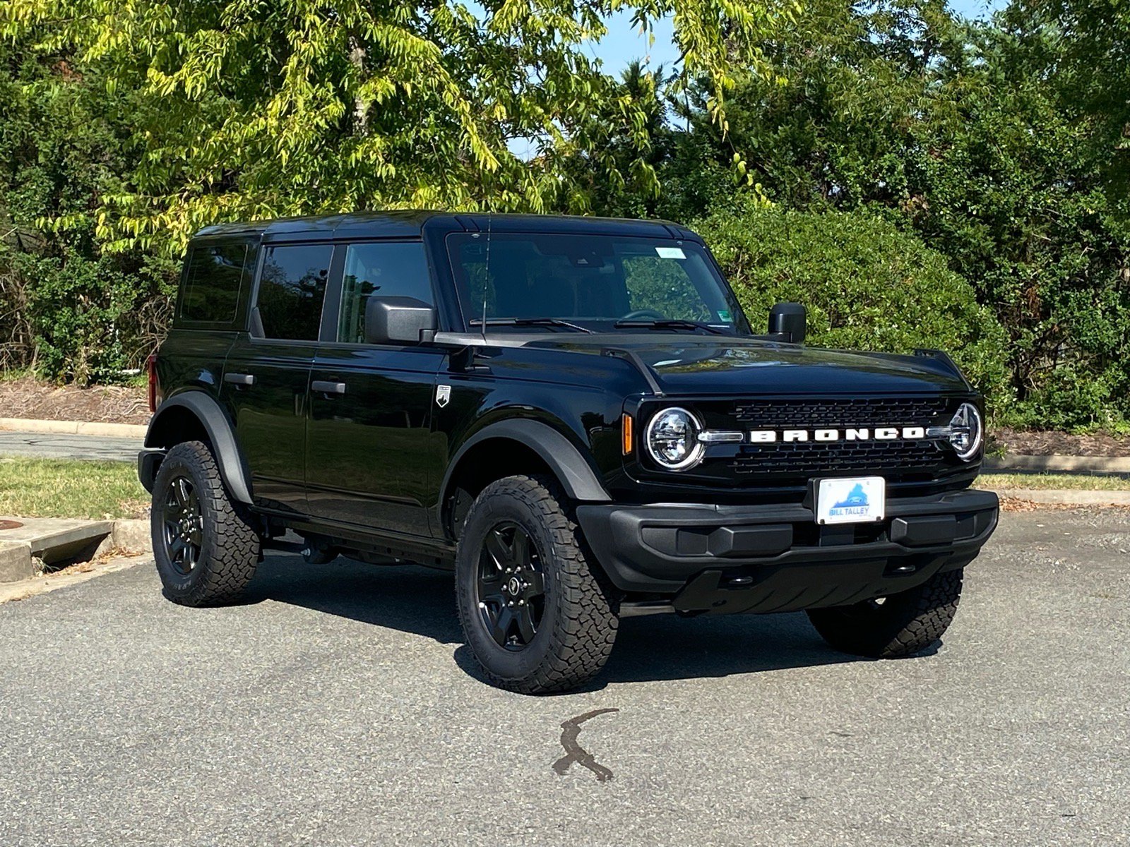 Used 2025 Ford Bronco Big Bend AWD/4WD image 2