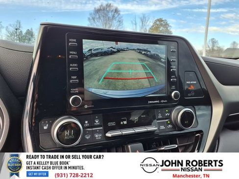 Used 2021 Toyota Highlander XLE image 7