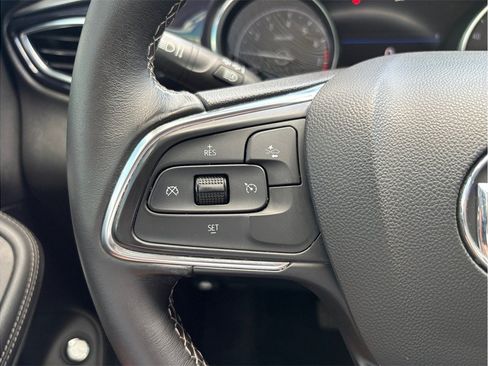Used 2021 Buick Encore GX Select w/ Sport Touring Package FWD image 22