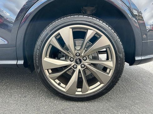 Used 2019 Audi SQ5 Prestige AWD/4WD image 13
