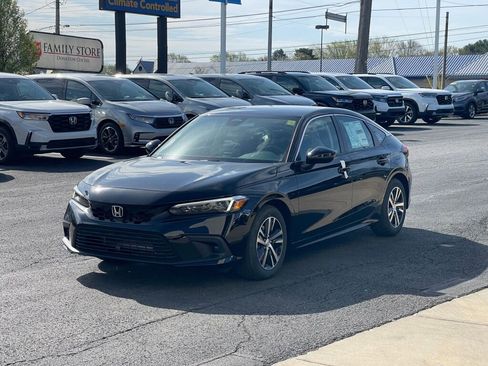 Used 2024 Honda Civic LX image 2