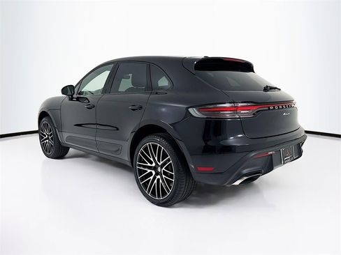 New 2025 Porsche Macan image 3