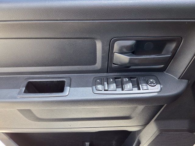 Used 2016 RAM 1500 Express RWD image 20