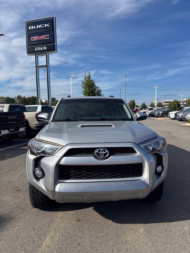 Used 2019 Toyota 4Runner TRD Off-Road AWD/4WD image 3
