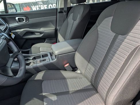 New 2026 Kia Sorento LX FWD image 21