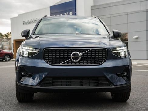 New 2026 Volvo XC40 B5 Plus w/ Protection Package Premier image 2