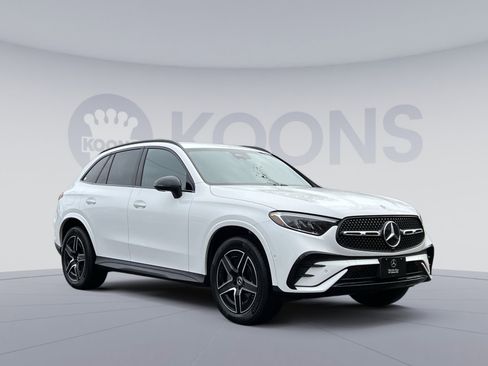 Certified 2025 Mercedes-Benz GLC 300 4MATIC image 8