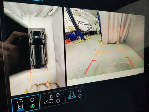 New 2026 GMC Terrain AT4 w/ Convenience Package III image 31