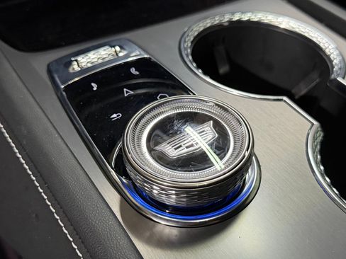 New 2026 Cadillac Vistiq Premium Luxury AWD/4WD image 17
