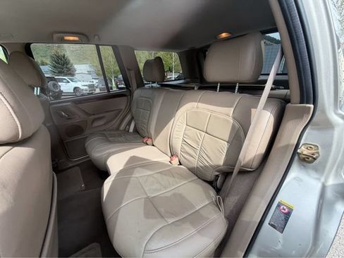 Used 2004 Jeep Grand Cherokee Limited w/ Up-Country Suspension Group AWD/4WD image 26
